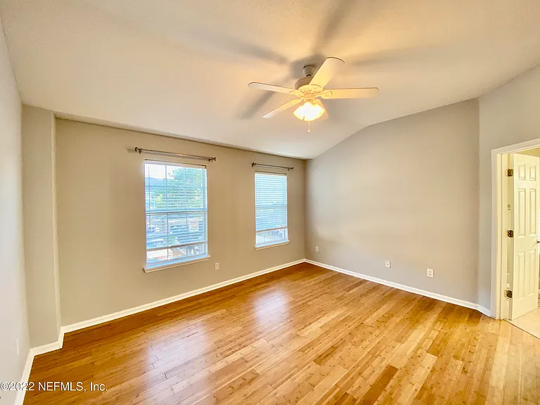 5820 Parkstone Crossing Dr — Photo 10