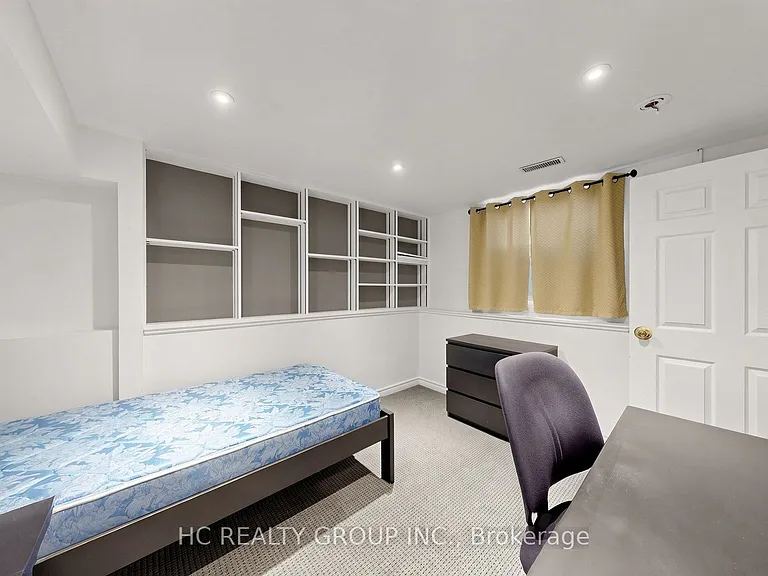 433 Keats Way #1 — Photo 44