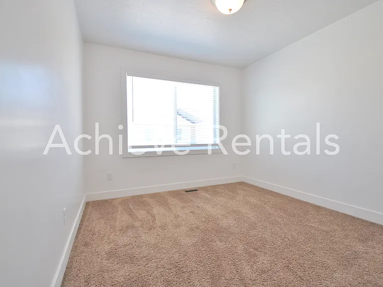 2485 S 1296 W — Photo 13