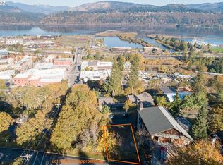 Hazel Ave, Hood River, OR 97031