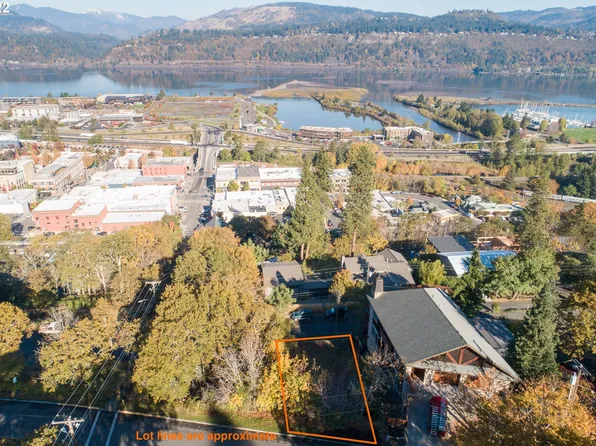 Hazel Ave, Hood River, OR 97031