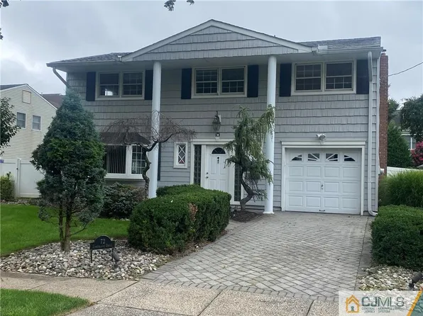 72 Timberlane Dr, Colonia, NJ 07067