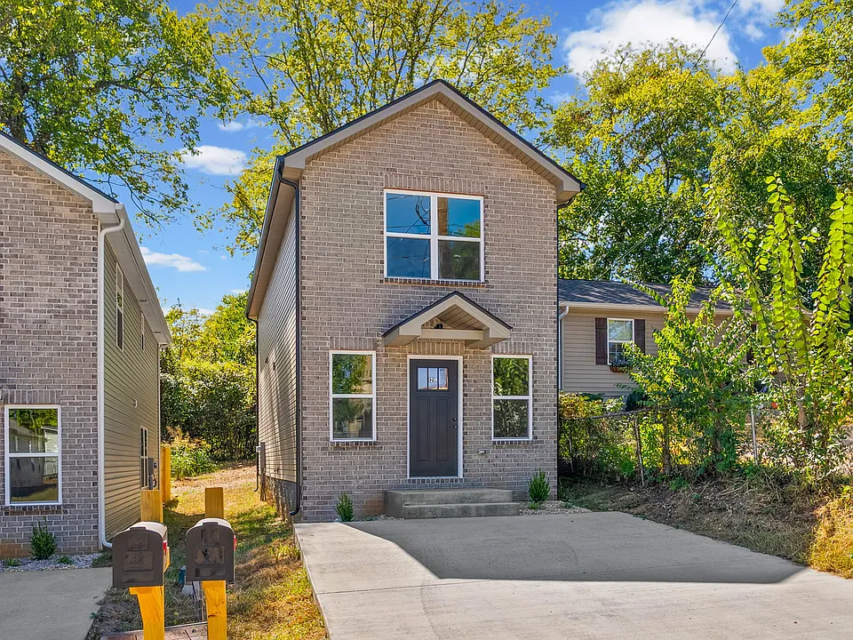 1210 Cedar St