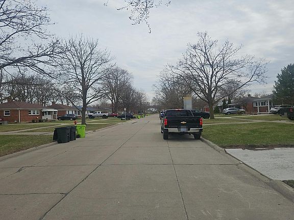5th image of 29696 Tamarack Dr