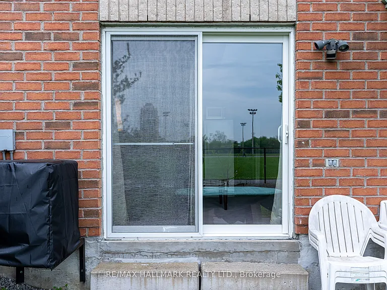 97 Maple Ridge Cres #BASEMENT — Photo 19
