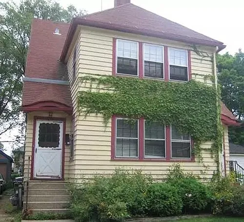 413-15 Paunack Pl Photo 1