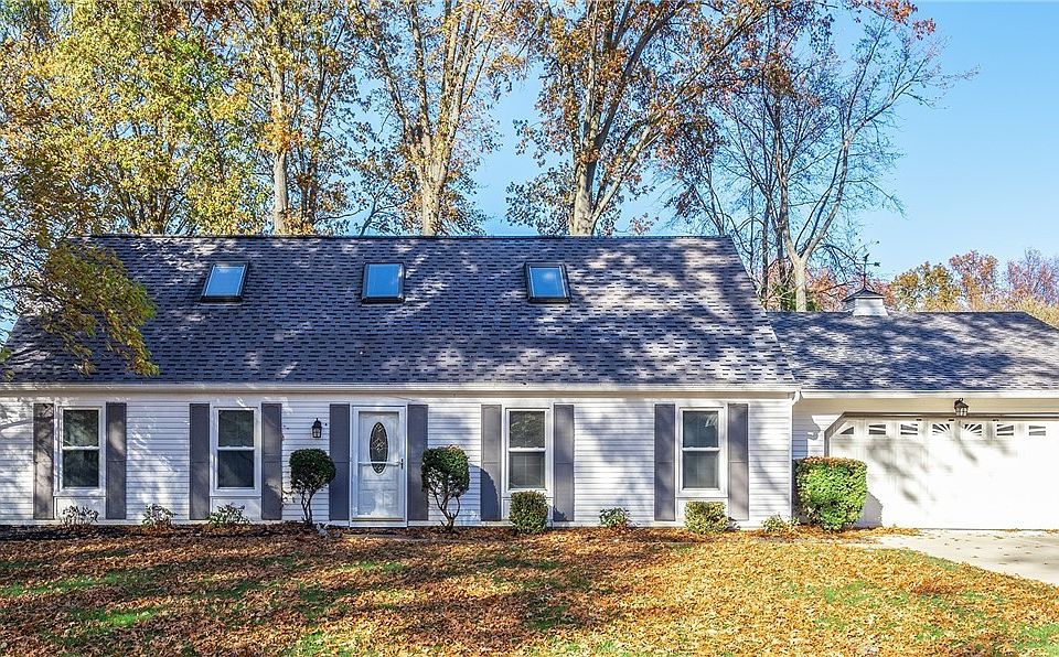 1st image of 32650 Greenwood Dr
