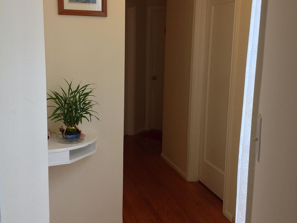 2nd image of 1500 25th Ave