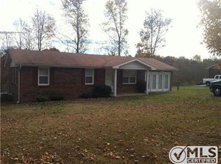 550 Maple Ter, Lafayette, TN 37083