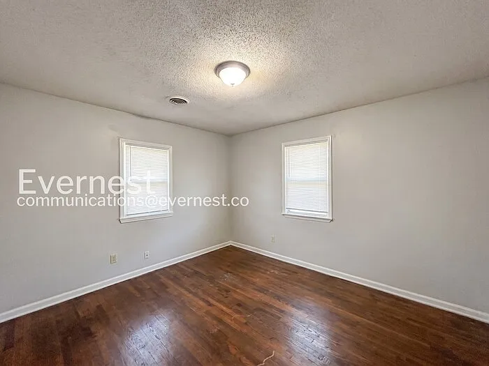 362 Hewlett Rd — Photo 12