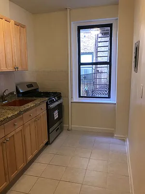 Rented by PMG Real Estate  | media 29