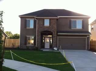 2207 N Sallee Ct, Visalia, CA 93291