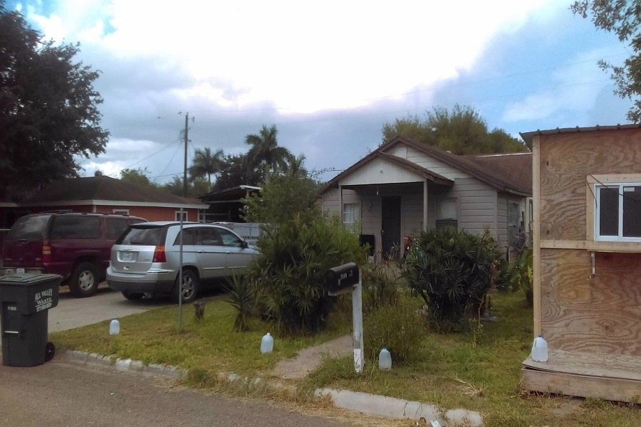 2nd image of 2509 South Ln