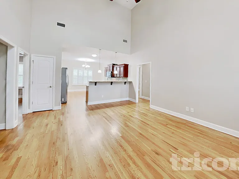 8820 Cole St — Photo 3