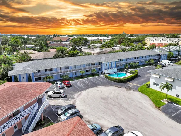 4111 NE 21ST Way #211C, Lighthouse Point, FL 33064