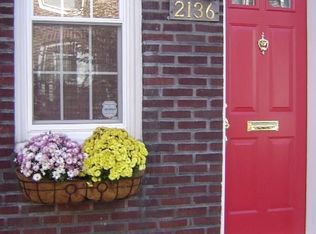 2136 Saint Albans St, Philadelphia, PA 19146