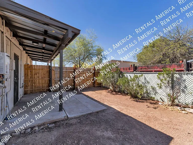 3050 N Sparkman Blvd — Photo 21
