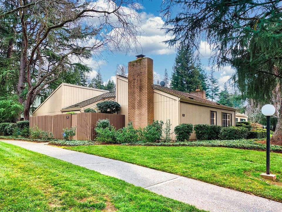 1st image of 701 Dunbarton Cir