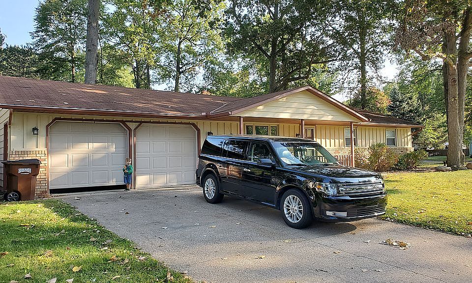 1st image of 322 Deepwood Ln