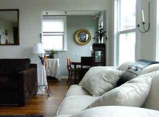 108 14th Ave E APT A, Seattle, WA 98112