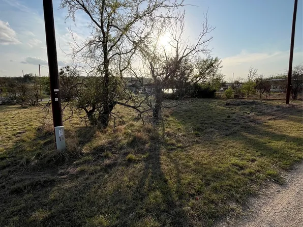 310 N Lakeside Ln, May, TX 76857