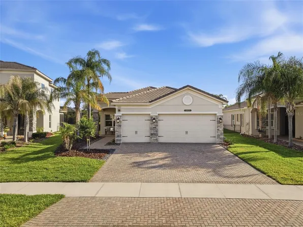 30423 Tristania Ct, Wesley Chapel, FL 33543