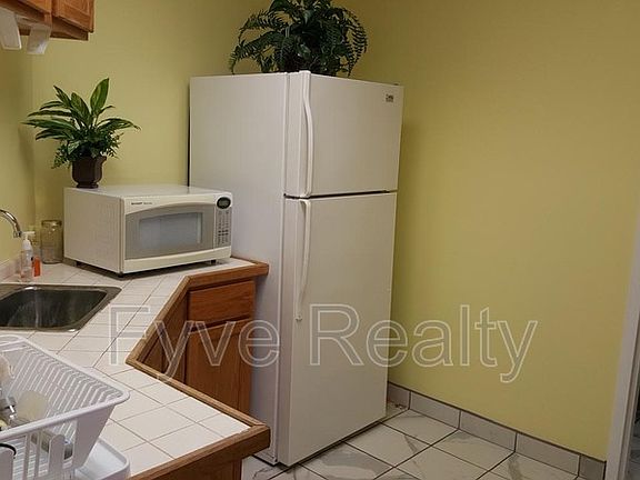 4th image of 6515 Clinton Hwy Suite 208