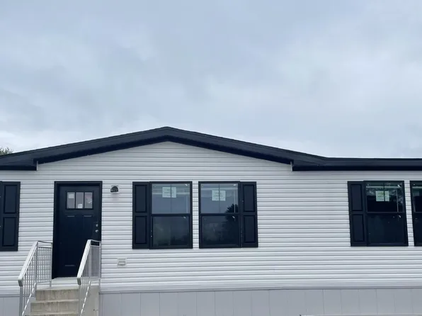 72 Crowley Road, Sabattus, ME 04280