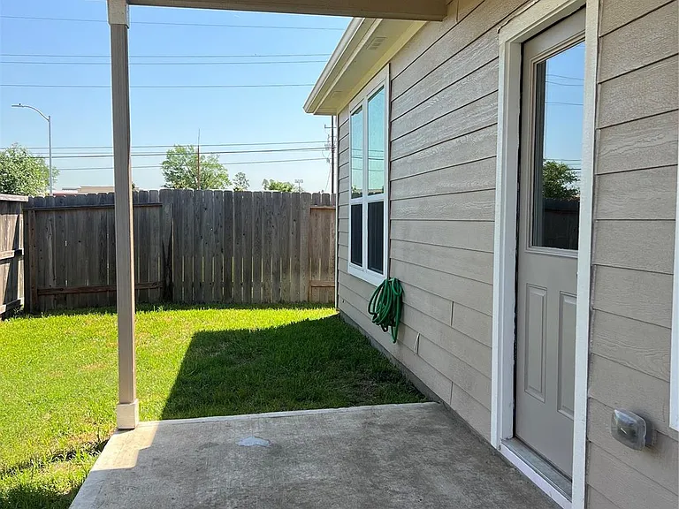 4410 Rushing Ridge Ct — Photo 28