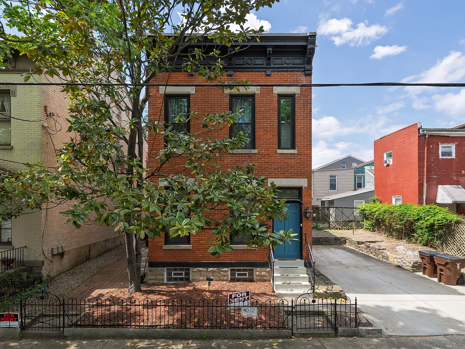 1311 Greenup St — Photo 1