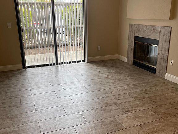 2nd image of 1000 Sibley St APT 5