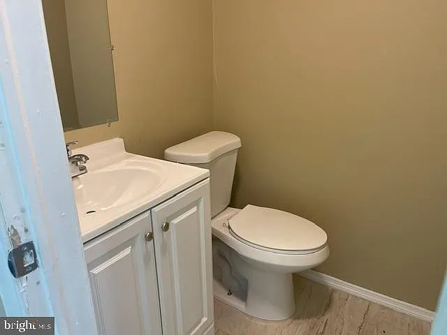 13 Chatham Ct — Photo 13