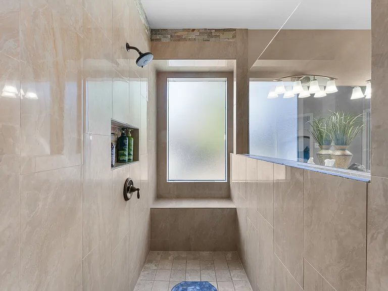 537 Quail Run Dr — Photo 12