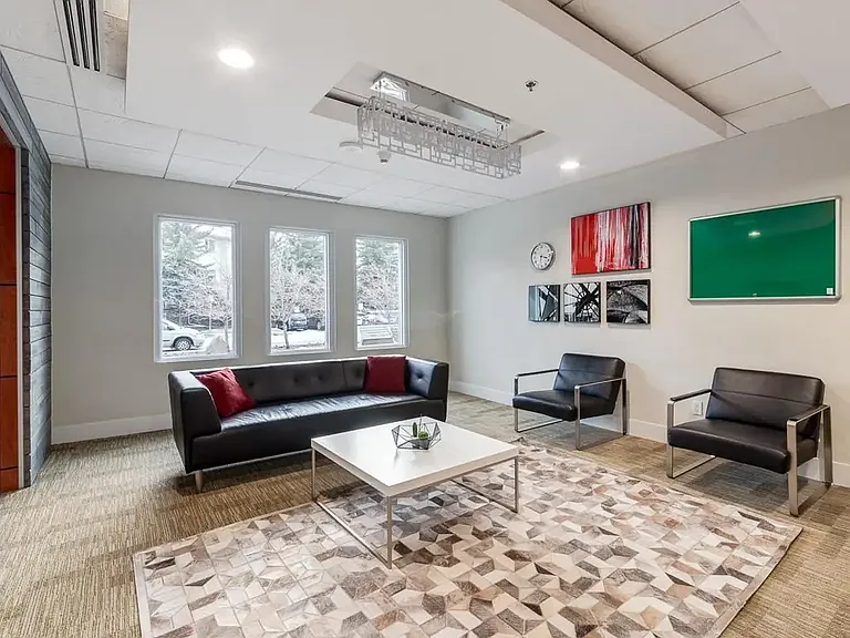 2160 Paliswood Rd SW — Photo 44