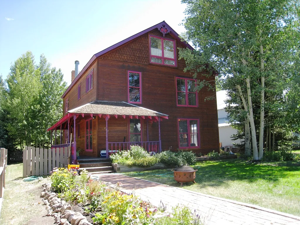 304 Teocalli Ave — Photo 1