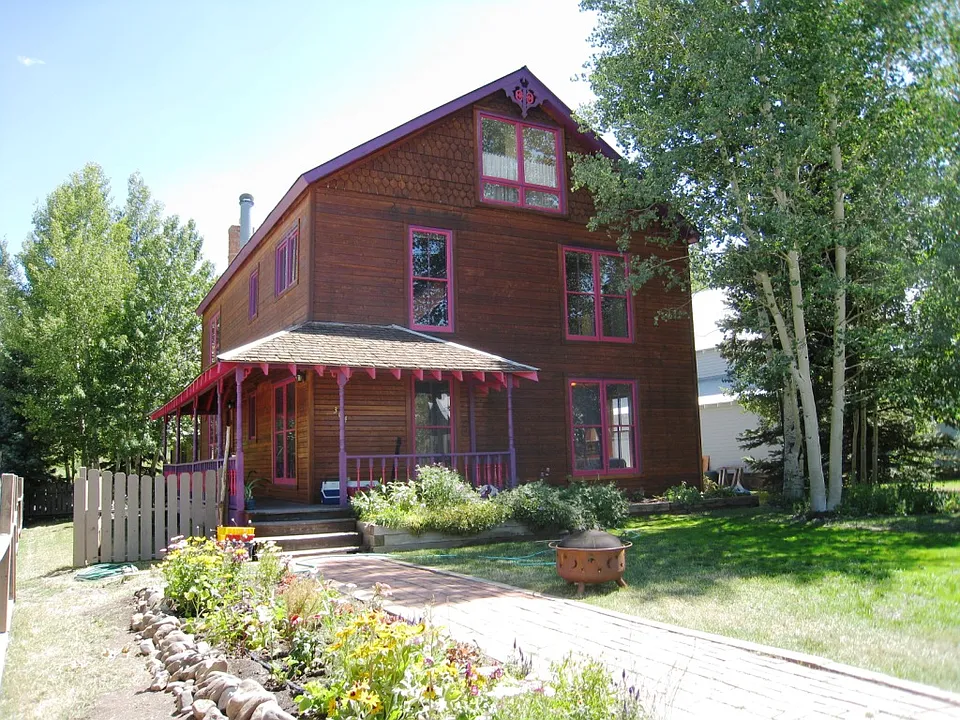 304 Teocalli Ave