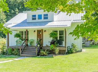 408 Sheriff Anglin Rd, Burnsville, NC 28714