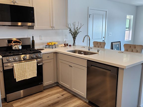5th image of 495 Live Oak Rd #495