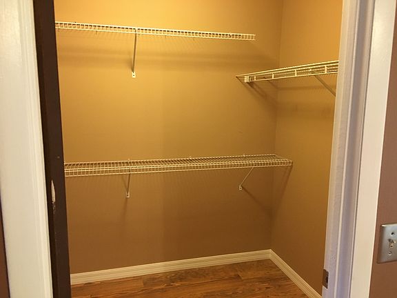 Master Walk in closet 6x8ft