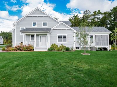 27 Split Rock Ln, Mattapoisett, MA, 02739