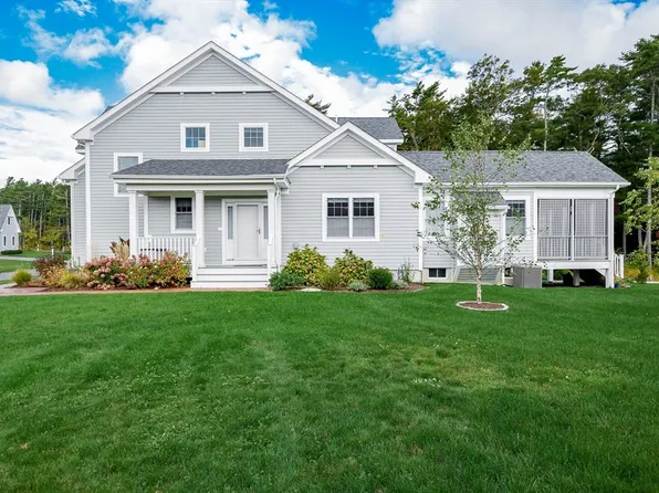 27 Split Rock Ln, Mattapoisett, MA 02739