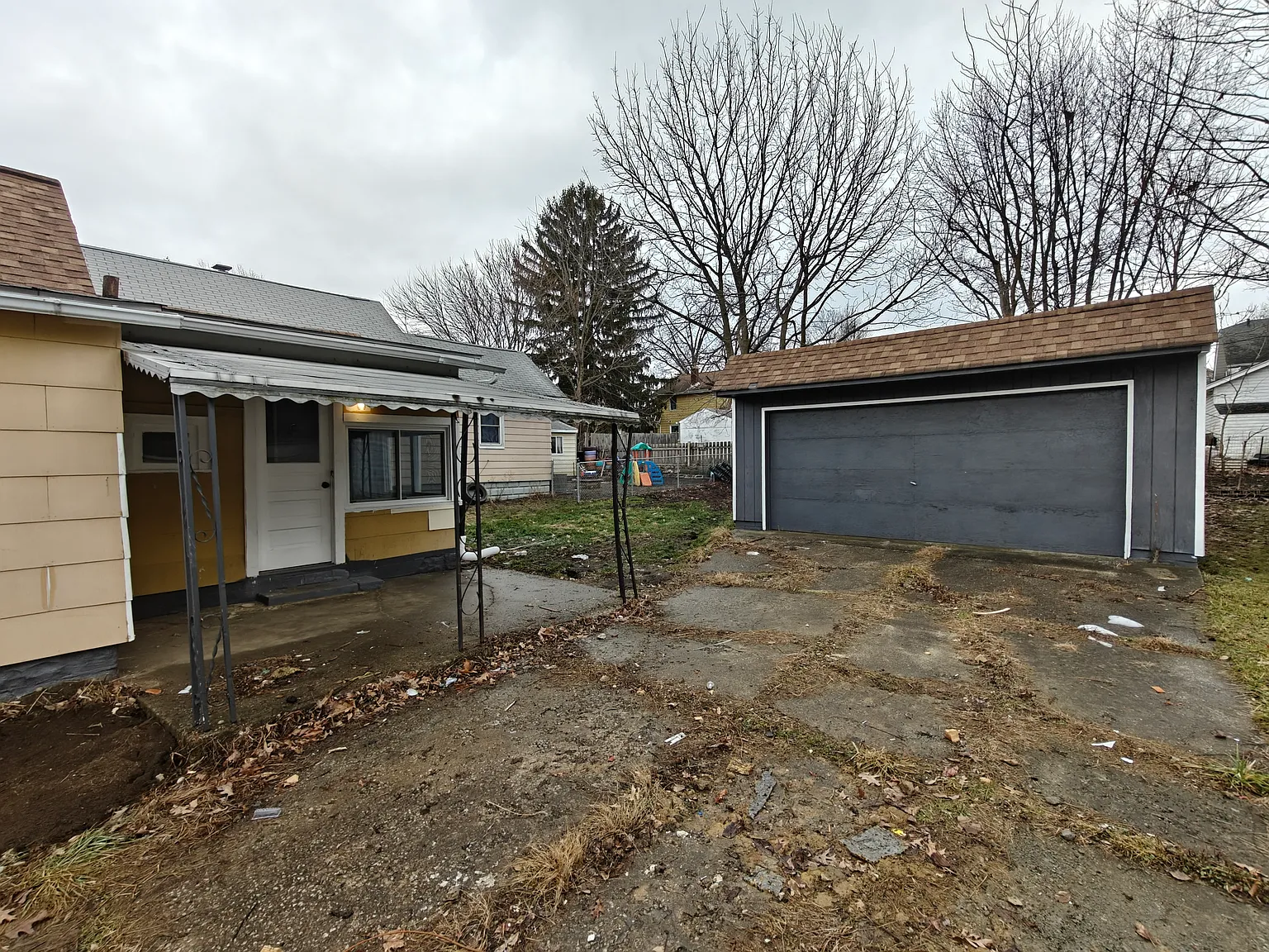 1279 Atwood Ave — Photo 3