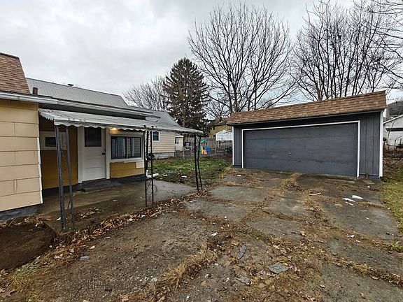 3rd image of 1279 Atwood Ave