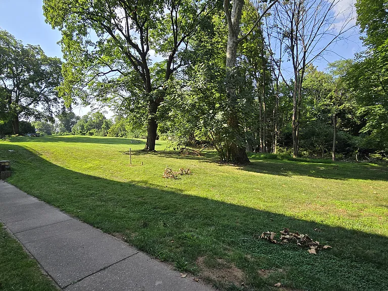 250 Ridge Pike #B43 — Photo 16