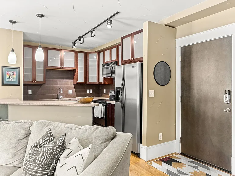 740 N Sherman St #208 — Photo 8