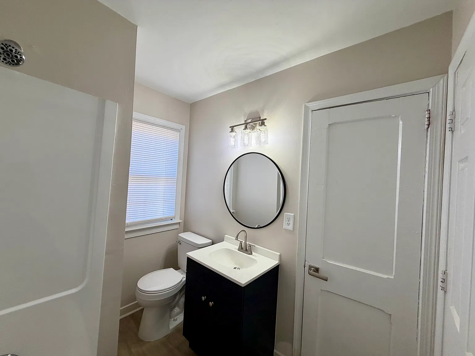 4 bed, 1.5 bath, 1721 sqft, $2,200 — Photo 4