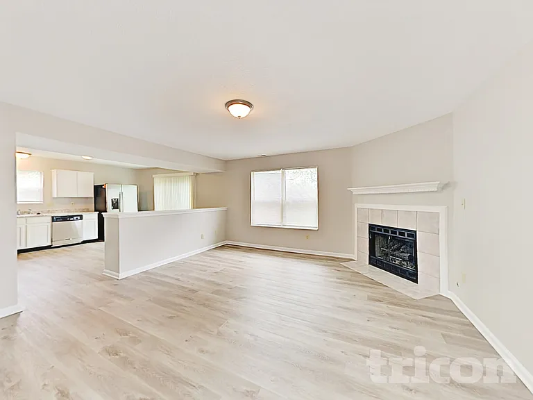 4719 Plantation St — Photo 5