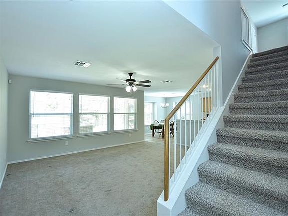 5th image of 3751 Castle Rock Dr