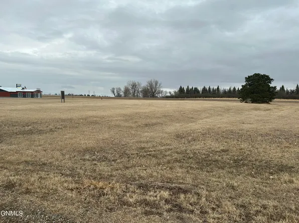 407 Walnut Dr, Riverdale, ND 58565