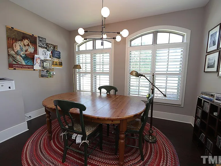824 Laurel Garden Way — Photo 3